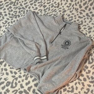 American Eagle Heather Gray Pullover